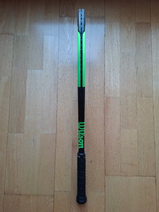 Raqueta Wilson Blade 285g. Puño 2