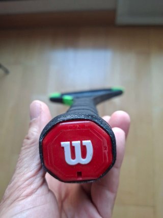 Raqueta Wilson Blade 285g. Puño 2
