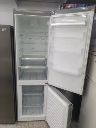 Nevera AEG con garantía y transporte