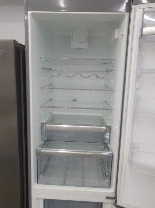 Nevera AEG con garantía y transporte