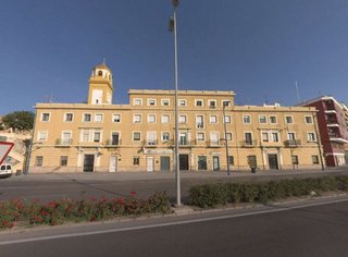 Piso en venta en La Chanca - Pescadería en Almería