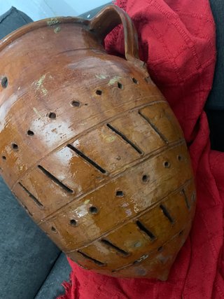 Filtro de vino de cerámica antiguo