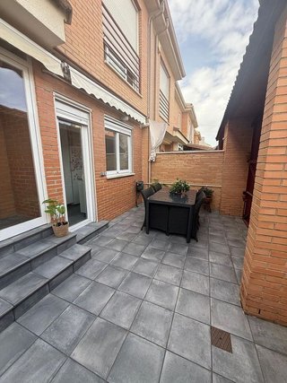 Casa adosada en venta en Ensanche en Alcalá de Henares