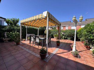Casa adosada en venta en Las Américas en Parla