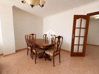 Piso en venta en Campoamor en Alicante