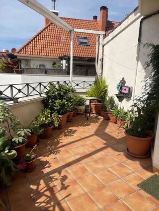 Ático en venta en Valdeacederas en Madrid