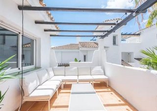 Ático en venta en Los Naranjos - Las Brisas en Marbella