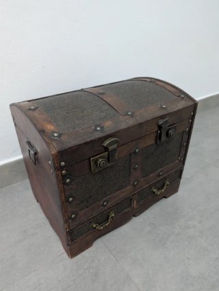 Baúl decorativo de madera