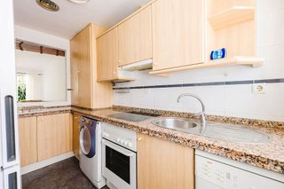 Piso en venta en Los Naranjos - Las Brisas en Marbella