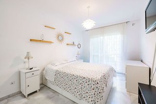 Piso en venta en Los Naranjos - Las Brisas en Marbella