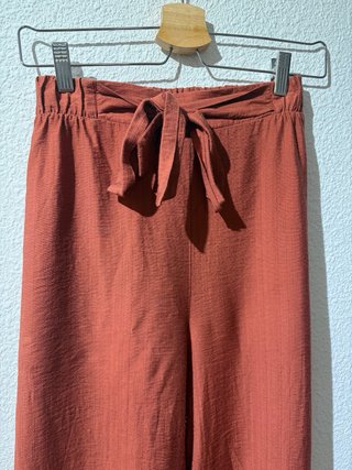 Pantalón ancho color teja con lazo