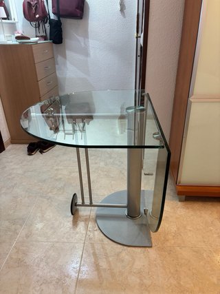 Mesa de diseño cristal y metal