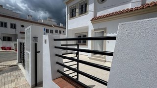 Casa adosada en venta en Campillos