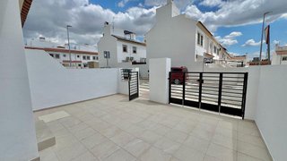 Casa adosada en venta en Campillos