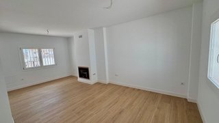 Casa adosada en venta en Campillos