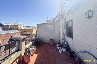Ático en venta en Los Molinos - Villa Blanca en Almería