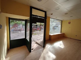 Local comercial en alquiler en Utebo