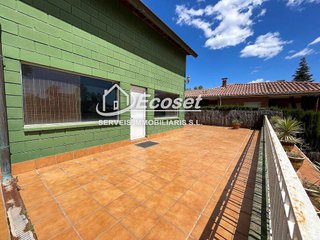 Chalet en venta en Vallirana