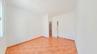 Piso en venta en Creu de Barberà en Sabadell
