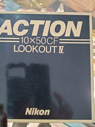Prismáticos Nikon Action 10x50