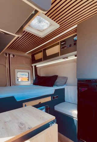 Alquiler Camper VW Crafter 3 Plazas