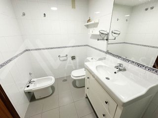 Piso en venta en Parque Ayala - Jardín de la Abadía - Huelín en Málaga