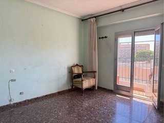 Piso en venta en Benicalap en Valencia