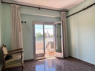 Piso en venta en Benicalap en Valencia