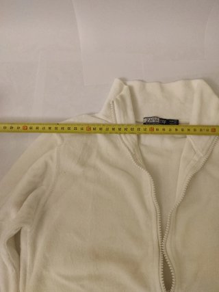 Sudadera de terciopelo blanca