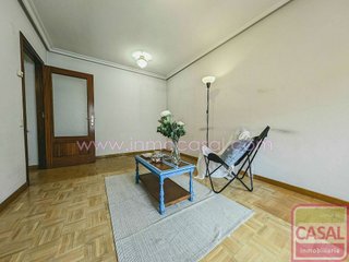 Piso en venta en Milán - Pumarín - Teatinos en Oviedo