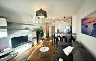 Piso en venta en Port Esportiu - Puig Rom - Canyelles en Roses