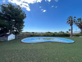 Chalet en venta en Albatera