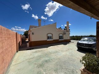 Chalet en venta en Albatera