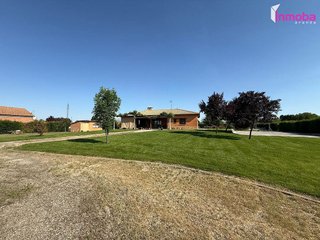 Chalet en venta en Zona Rural en Aranda de Duero