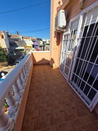 Casa adosada en venta en Playa de los Locos en Torrevieja