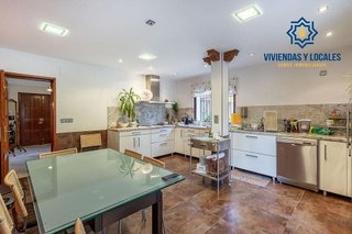Chalet en venta en Huétor Vega