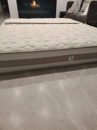 Colchón 180x200 cm como nuevo,costaba 360€poco uso