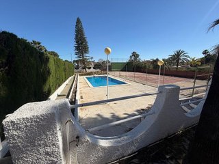 Chalet en venta en Peña de las Águilas en Elche