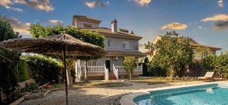 Chalet en venta en El Esparragal en Murcia