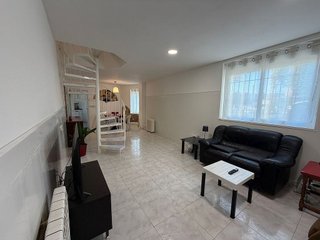 Casa pareada en venta en Centre en Rubí