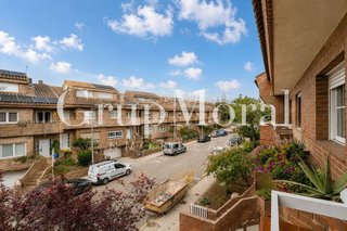 Casa adosada en venta en Mestral en Reus