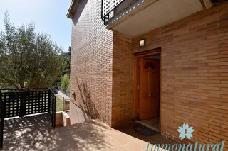 Chalet en venta en Torrelles de Llobregat