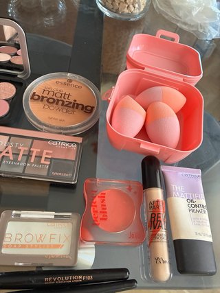 Caja con lote completo de maquillaje por 60€!