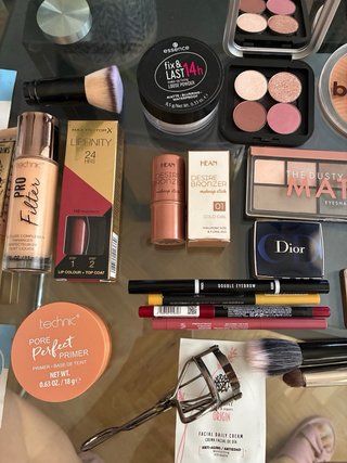 Caja con lote completo de maquillaje por 60€!