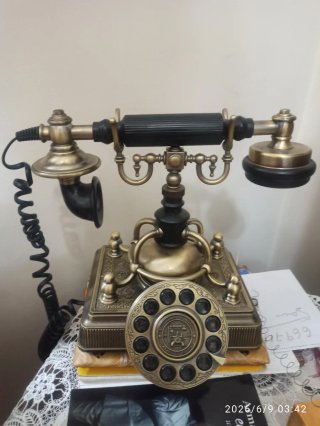 Teléfono Vintage Imitación Dorado