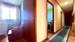 Piso en venta en As Lagoas en Ourense