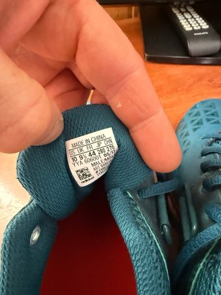 Adidas powerlift talla 44, no tengo la caja