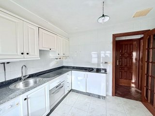 Piso en venta en Cuatro Caminos - Plaza de la Cubela en Coruña (A)