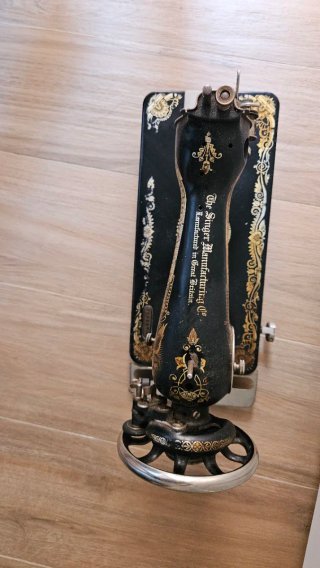 Maquina de coser antigua Singer muy buen estado