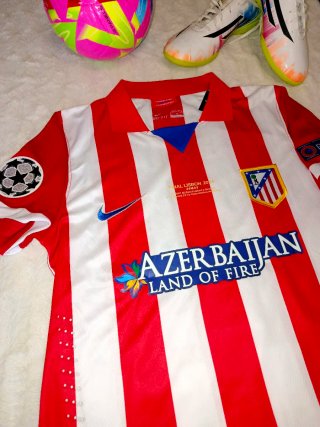 Camiseta Atlético de Madrid 2013-2014.  Godin N°2